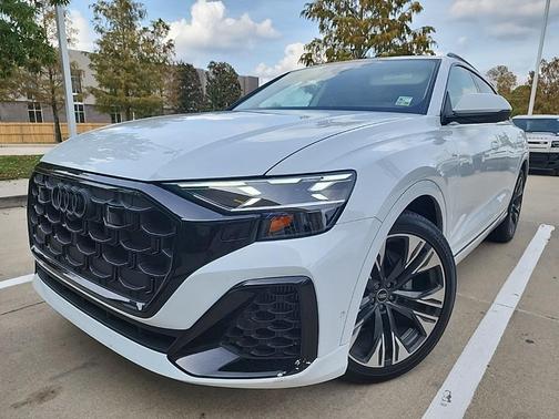 2025 Audi Q8 55 Premium