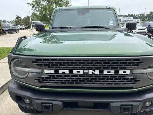 Eruption Green Metallic 2023 Ford Bronco Badlands