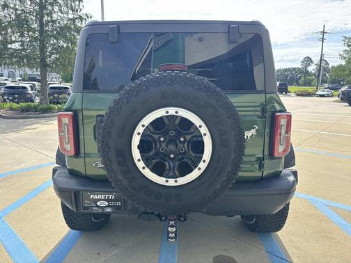 Eruption Green Metallic 2023 Ford Bronco Badlands