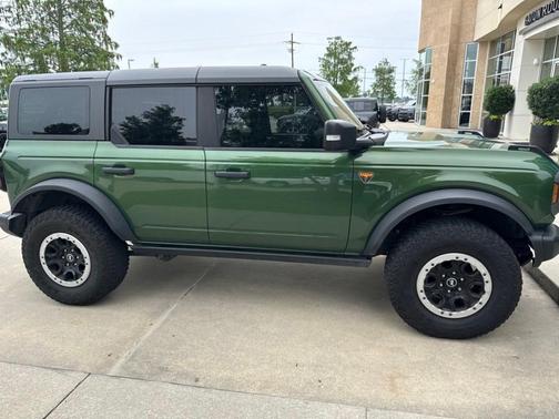 Eruption Green Metallic 2023 Ford Bronco Badlands