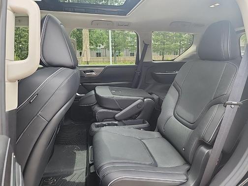 Black Obsidian 2025 INFINITI QX80 Luxe