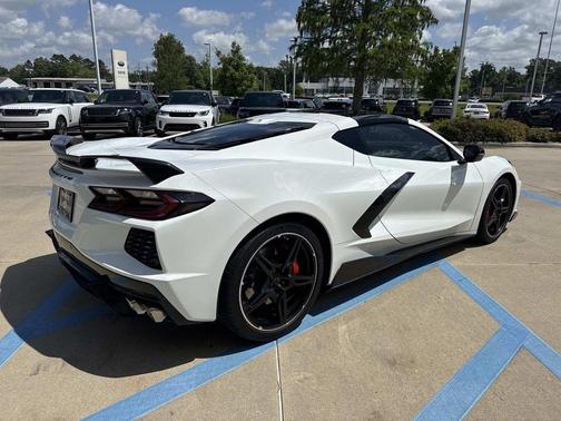 Arctic White 2020 Chevrolet Corvette Stingray w/2LT