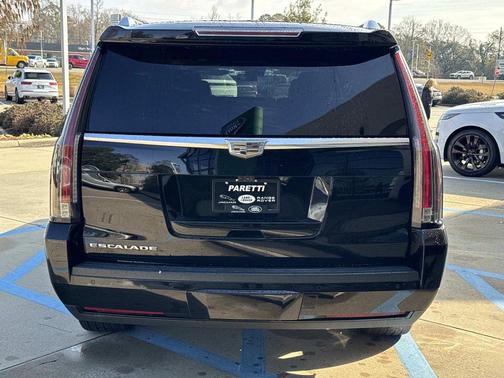 2020 Cadillac Escalade ESV Luxury