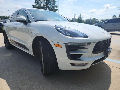 White 2018 Porsche Macan GTS