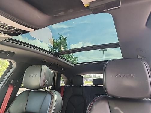 White 2018 Porsche Macan GTS