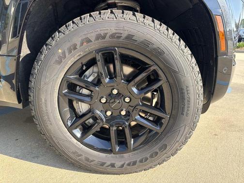 2026 Land Rover Defender P400 X-Dynamic SE