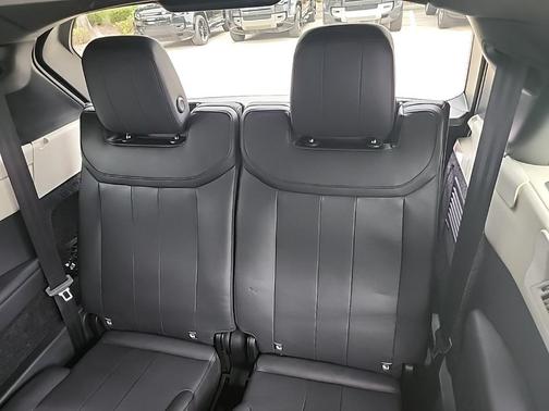 2023 Land Rover Range Rover P530 SE