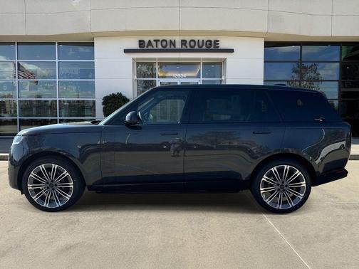 Carpathian Grey 2026 Land Rover Range Rover P400 SE 7 Seat