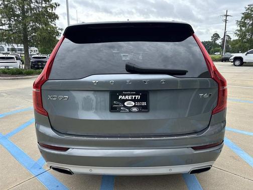Gray Metallic 2019 Volvo XC90 T6 Momentum
