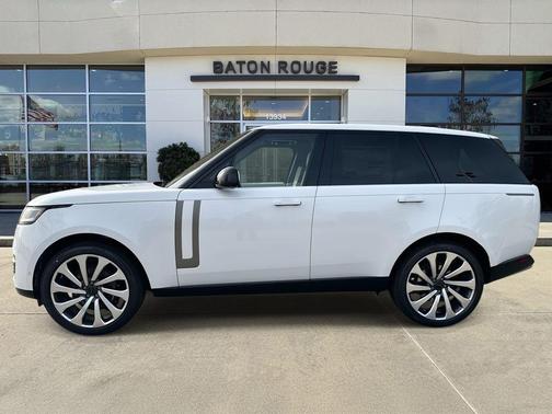 2026 Land Rover Range Rover P530 SE