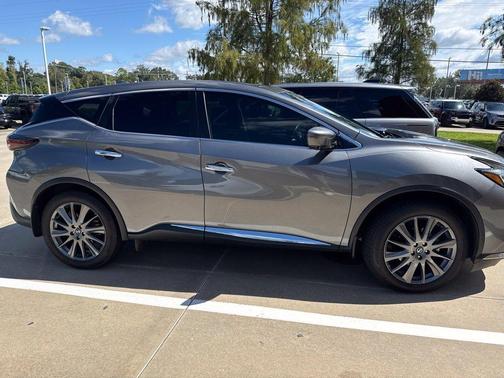 Gun Metallic 2021 Nissan Murano SV