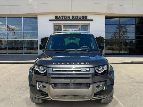 2025 Land Rover Defender P400 X-Dynamic SE