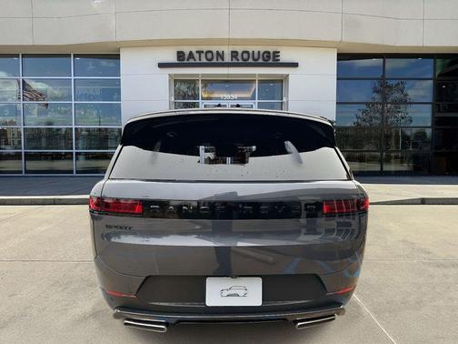 2026 Land Rover Range Rover Sport SE