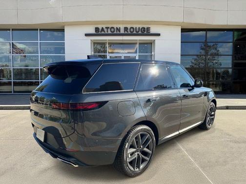 Carpathian Grey 2027 Land Rover Range Rover Sport SE