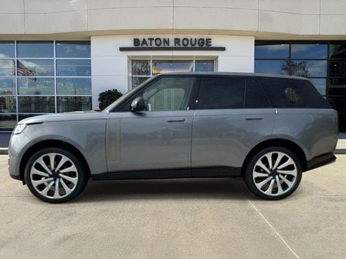 Eiger Grey 2026 Land Rover Range Rover P400 SE