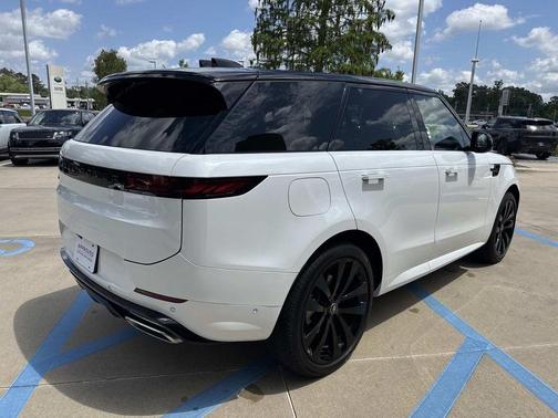 Ostuni Pearl White 2025 Land Rover Range Rover Sport P400 Dynamic SE