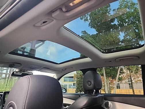 2019 Mercedes-Benz GLC 300 Base