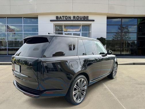 2025 Land Rover Range Rover P530 SE