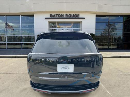 2025 Land Rover Range Rover P530 SE