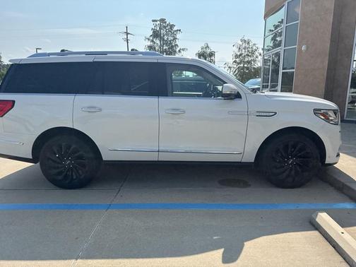 2021 Lincoln Navigator Reserve