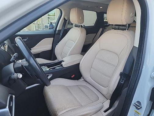 2020 Jaguar F-PACE 25t Prestige