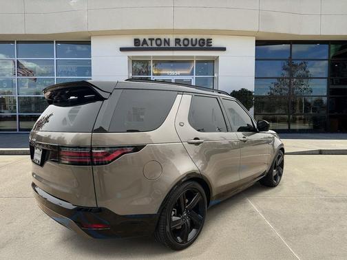 2024 Land Rover Discovery P360 Dynamic SE