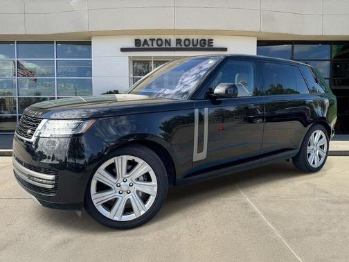 Santorini Black 2023 Land Rover Range Rover P400 SE