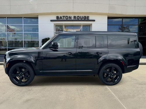 Santorini Black 2026 Land Rover Defender P400 X-Dynamic SE