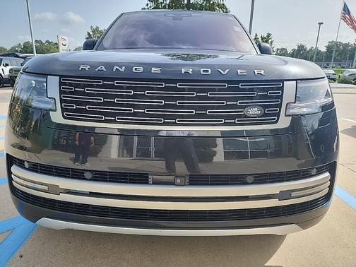 2023 Land Rover Range Rover P530 SE