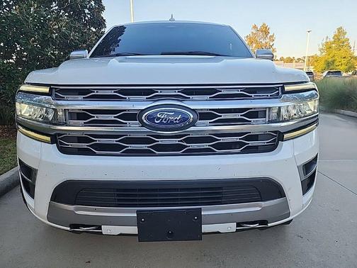 White Metallic 2024 Ford Expedition Platinum