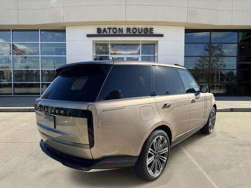 Batumi Gold 2026 Land Rover Range Rover P400 SE