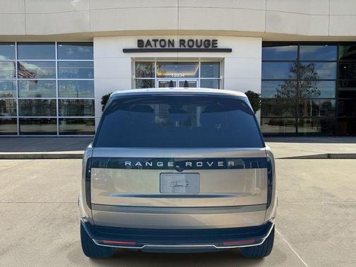 Batumi Gold 2026 Land Rover Range Rover P400 SE