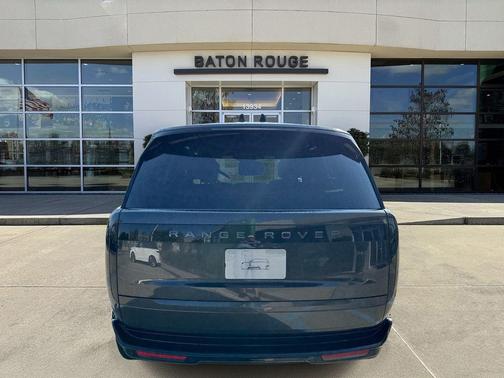 Carpathian Grey 2026 Land Rover Range Rover P530 SE