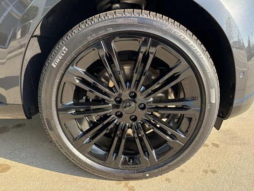 Carpathian Grey 2026 Land Rover Range Rover P530 SE