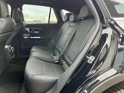 2025 Mercedes-Benz GLC 300 Base 4MATIC