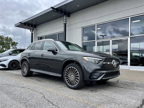 2025 Mercedes-Benz GLC 300 