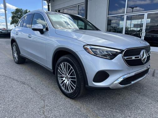 2025 Mercedes-Benz GLC 300 