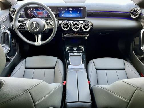 2025 Mercedes-Benz CLA 250 
