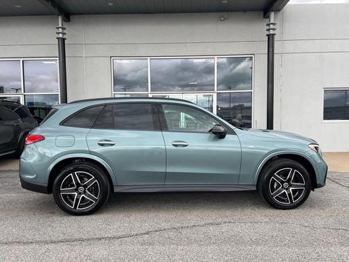 2025 Mercedes-Benz GLC 350e Base 4MATIC