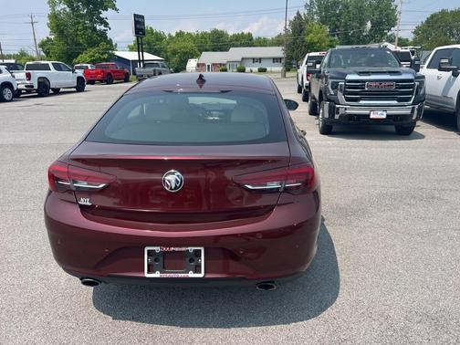 2020 Buick Regal Sportback Essence