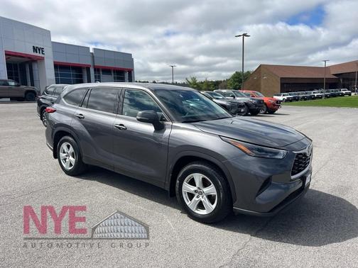 2022 Toyota Highlander L