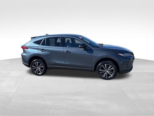 2023 Toyota Venza LE