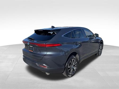 2023 Toyota Venza LE