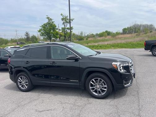 2022 GMC Terrain SLT