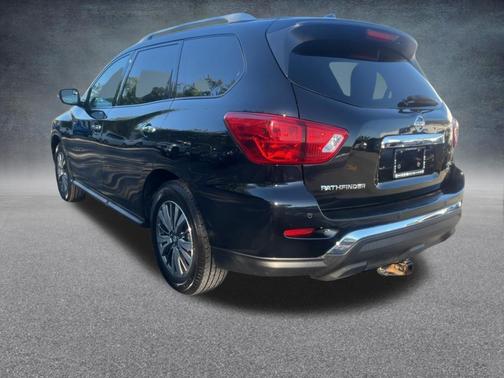 Magnetic Black Pearl 2019 Nissan Pathfinder SV