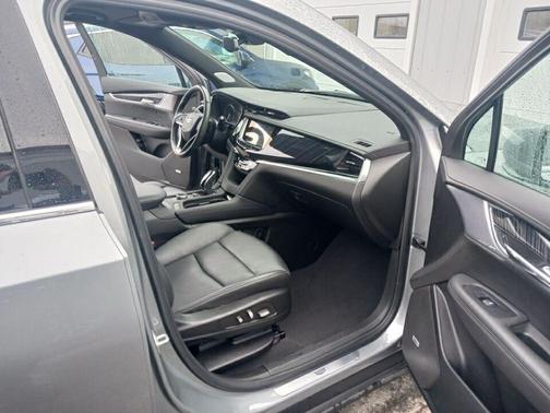 2025 Cadillac XT6 Premium Luxury AWD