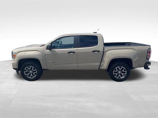 2022 GMC Canyon AT4 w/Leather