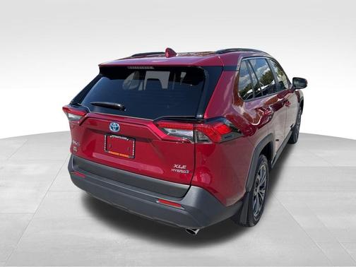 2024 Toyota RAV4 Hybrid XLE Premium