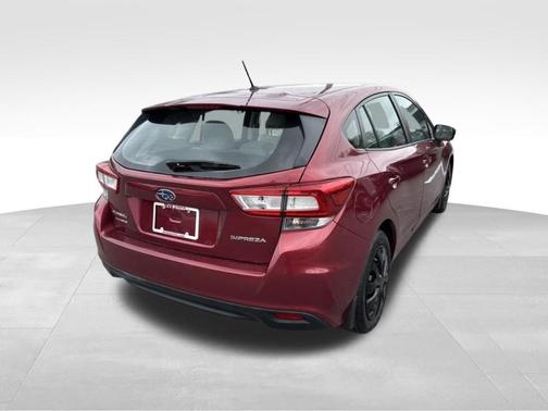 Crimson Red Pearl 2019 Subaru Impreza 2.0i