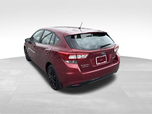 Crimson Red Pearl 2019 Subaru Impreza 2.0i
